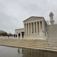 Foto scattata a Supreme Court of the United States da Mohammad ♥️🕊 il 11/21/2023