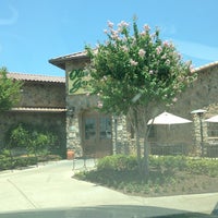 Photo taken at Olive Garden by Tobye N. on 7/12/2013