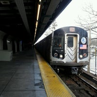 Photo taken at MTA Subway - Wilson Ave (L) by Mikey R. on 2/13/2017