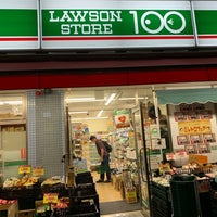 Photo taken at Lawson Store 100 by shinodogg on 4/30/2022