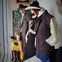 Das Foto wurde bei Spur Western Wear von Spur Western Wear am 3/10/2017 aufgenommen