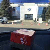 Photo taken at Volkswagen Диверс Моторс Самара by desbo on 11/17/2016