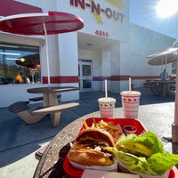 Photo taken at In-N-Out Burger by Aptraveler on 1/25/2023