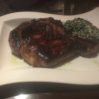 Foto tomada en Tender Steak &amp;amp; Seafood  por Albert G. el 11/9/2018