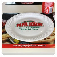 Photo taken at Papa John&amp;#39;s Pizza by Tanyel K. on 11/16/2012