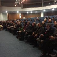 Photo taken at Yenimahalle Belediyesi 50.Yıl Dört Mevsim Tiyatro Salonu by Erkan K. on 2/11/2017