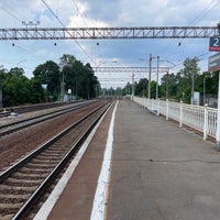 Photo taken at Ж/д станция «Шувалово» by Mr.Korobov on 7/10/2021