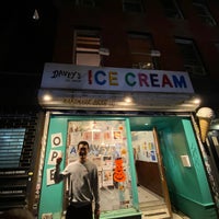 Photo taken at Davey&amp;#39;s Ice Cream by Davy L. on 10/6/2021