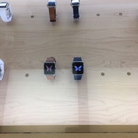 Photo taken at Apple First Colony Mall by Gustavo J. on 10/1/2016