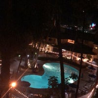 Photo taken at Crowne Plaza San Diego - Mission Valley by حمزه . on 8/17/2019