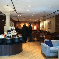 11/24/2012 tarihinde Karen B.ziyaretçi tarafından Batavia Cafe'de çekilen fotoğraf
