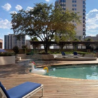 Photo taken at Four Seasons Hotel Houston by Mayita D. on 8/30/2023