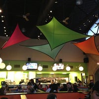 Photo taken at Mellow Mushroom by Shyam P. on 3/2/2013