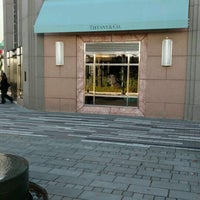 Photo taken at Tiffany &amp;amp; Co. by JB A. on 11/13/2016