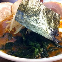 Photo taken at 麺屋 蕾 by SIN N. on 10/29/2012