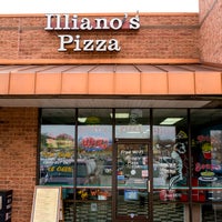3/3/2017 tarihinde Illiano&amp;#39;s Pizza Italian Family Restaurantziyaretçi tarafından Illiano&amp;#39;s Pizza Italian Family Restaurant'de çekilen fotoğraf