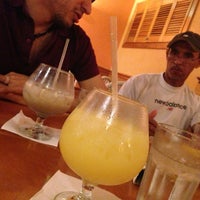 8/13/2013にSilvia Z.がLos Chorros Mexican and El Salvadorian Cuisineで撮った写真