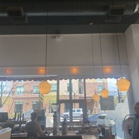 Foto diambil di The District Coffee House oleh N pada 4/29/2022