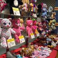 Photo taken at Build-A-Bear-Workshop by ✱  ༘  レイコ ニ. on 1/25/2018