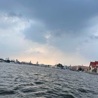 Photo taken at ท่าเรือท่าช้าง (Tha Chang Pier) N9 by ✱  ༘  レイコ ニ. on 11/30/2022