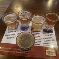 Foto diambil di Bricktown Brewery oleh Alex A. pada 3/2/2023