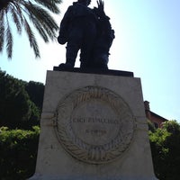 Photo taken at Monumento Ciceruacchio by calvix on 7/20/2013