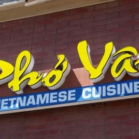 Foto tirada no(a) Pho Van Vietnamese Cuisine por Stelios S. em 8/13/2015