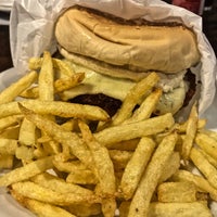 4/16/2018にAnna U.がCharles Burgerで撮った写真
