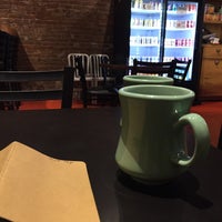 2/20/2017 tarihinde Scott P.ziyaretçi tarafından Iron Horse Coffee Company'de çekilen fotoğraf