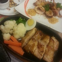 Photo taken at Goong Korean Restaurant by Magarita W. on 1/11/2013