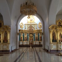 Photo taken at Храм Успения Пресвятой Богородицы На Могильцах by Оля С. on 4/11/2017