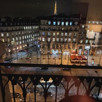 รูปภาพถ่ายที่ Hôtel Paris Marriott Champs-Élysées โดย Abdullatif A. เมื่อ 1/9/2024