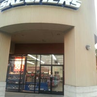 skechers factory outlet goodyear