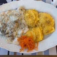 Foto diambil di Restaurant Pescăruș oleh Burak K. pada 1/11/2020
