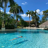 รูปภาพถ่ายที่ Tamarindo Diria Beach Resort โดย Joyce L. เมื่อ 11/24/2021
