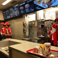 Photo taken at KFC by Fábio G. on 11/20/2017
