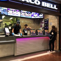 Photo taken at Taco Bell by Fábio G. on 4/12/2018