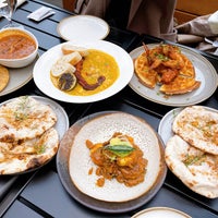 Снимок сделан в Qazi&amp;#39;s Indian Restaurant пользователем Panchita L. 11/7/2021