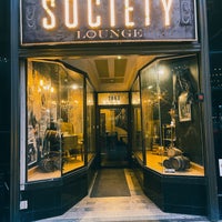 Foto tirada no(a) Society Lounge por Panchita L. em 9/28/2021