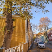 Photo taken at Puu-Vallila / Trä-Vallgård by Dmitry K. on 10/26/2022