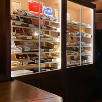 8/21/2022 tarihinde Lars H.ziyaretçi tarafından Cigar Bar &amp;amp; Grill'de çekilen fotoğraf