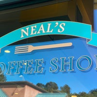 Photo taken at Neal&amp;#39;s Coffee Shop by Lars H. on 6/19/2022