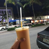 Photo taken at The Smoothie Shop by Denys A. on 8/13/2017