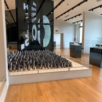 Foto diambil di Shanghai Museum of Glass oleh Dave M. pada 2/9/2019