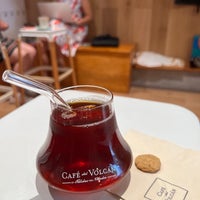 Photo taken at Café del Volcán by Turki on 9/18/2023