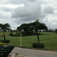 Foto tirada no(a) Barbados Golf Club por Neil B. em 5/23/2013