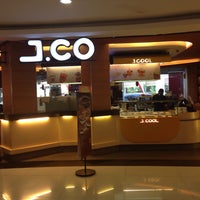 Review J.Co Donuts & Coffee
