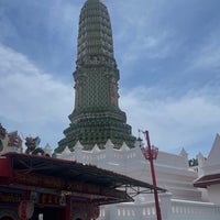 Photo taken at Wat Ratchaburana by Kats Zarusoba I. on 11/26/2023