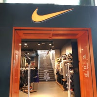 nike store stazione termini