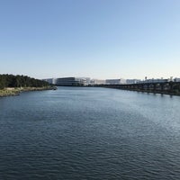 Photo taken at 勝島橋 by こで き. on 4/10/2021
